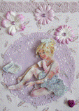 VENDUE - Carte postale 3D petite ballerine assise sur fond à motifs chaussons de danse.